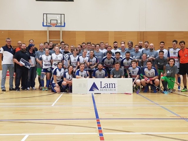 DAs Charity-Floorball-Spiel fand zwischen Österreichs Floorball-Größe VSV Unihockey und LAM Research Unihockey statt. Gesammelt wurde für den guten Zweck