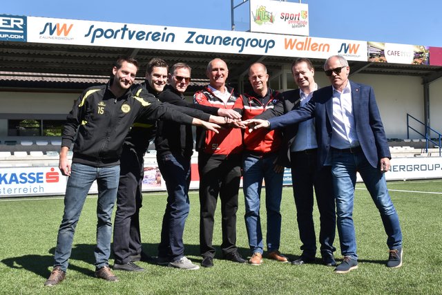 Christoph Stöger (Sektionsleiter ASV), Christian Ortner (Obmann ASV), Johann Hackinger (Präsident ASV), Dietmar Köck (Sektionsleiter Wallern), Albert Huspek (Sportlicher Leiter Wallern), Gerhard Weinberger (Obmann Wallern), Manfred Zauner (Präsident Wallern).
