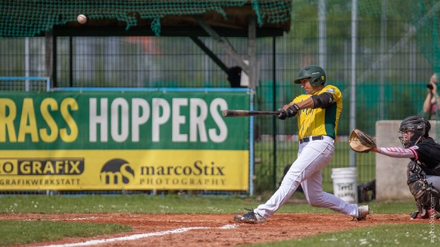 Tod Rees at bat