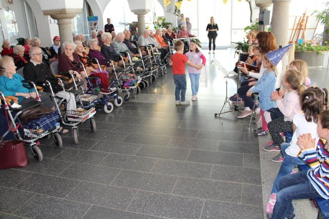 Die Kinder studierten Rollenspiele ein. | Foto: Schachinger