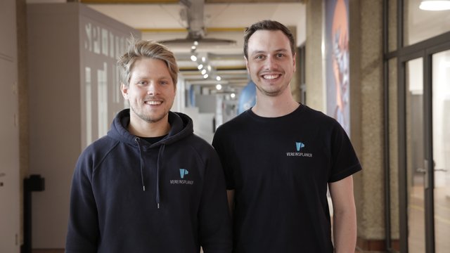 Mathias Maier und Lukas Krainz sorgen bei bereits 2.500 Vereinen für eine einfachere Art der Kommunikation.