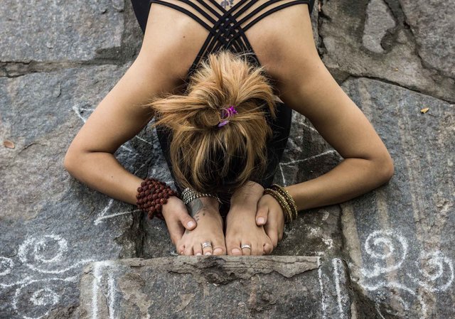 Verspannungen lösen - durch Rücken-Yoga!
