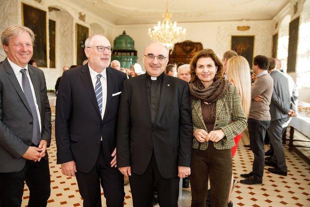 Medientrio für den Bischof: C. Kerschbaumer (Kleine), W. Krautwaschl, G. Koch (ORF), R. Reischl (WOCHE).
