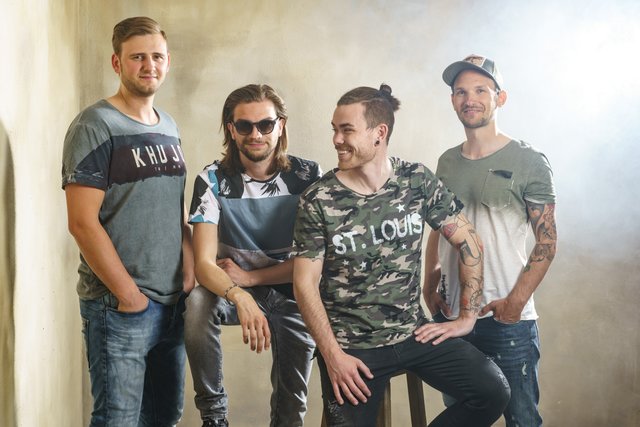 René Kerschbaumer (links) mit dem Trio von Matakustix, das am 14. Juni das Mölltal rocken wird