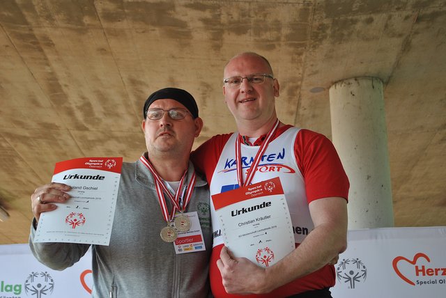 Roland Gschiel (li.) und Christian Kräutler waren die Besten in der Disziplin Schlagball