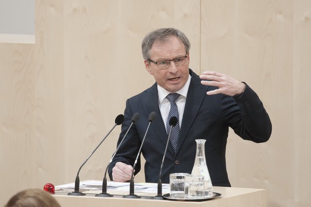 Der Gaspoltshofner Wolfgang Klinger soll auf Elmar Podgorschek folgen. | Foto: Parlamentsdirektion / Thomas Jantzen