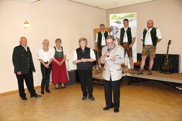 Obmann Georg Krasser hat zum Frühlingsfest des Seniorenbundes Hollenegg im Gasthaus Sackl in Hohlbach begrüßt.