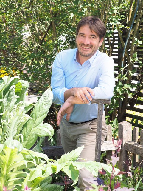 Die Garten Tulln-Geschäftsführer Franz Gruber im beliebten Bauerngarten.