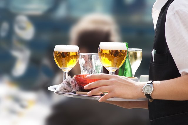 In der Gastronomie sind viele Stellen frei.