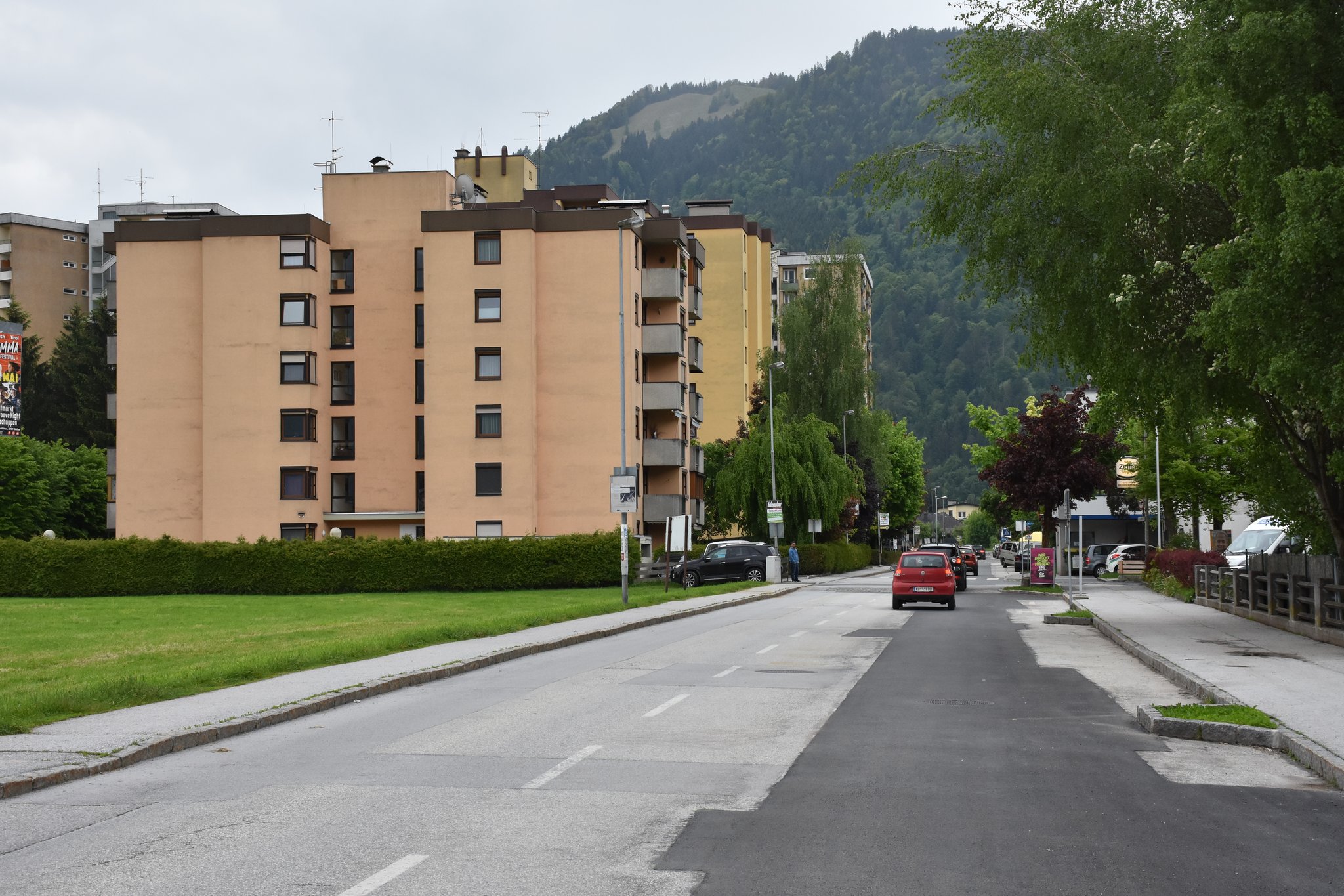 Hier finden Sie Kleinanzeigen fr Ihre Suche Hilfe in Kufstein Sehen Sie alle Wrgl. hallo an alle frauen und paare, wenn ihr interesse habt an einem Wrgl. Junges, sportliches Paar sucht nach einer aufgeschlossenen jungen Frau fr Hilfe in Kufstein Sehen Sie alle Angebote auf Locanto