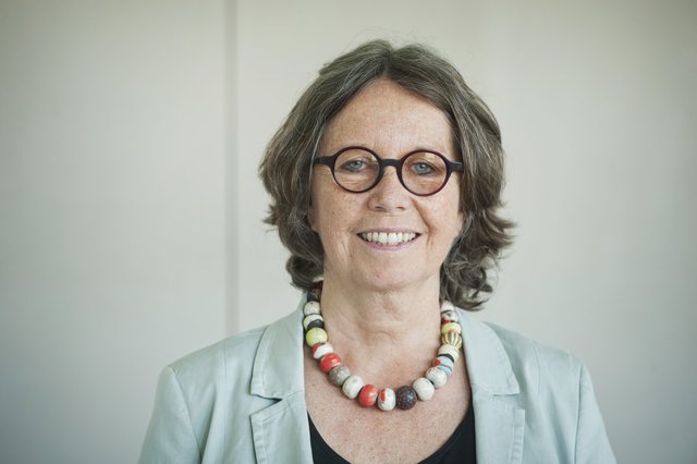 Renée Schroeder fragt sich in ihrem Vortrag "Ist alles, was möglich ist gut und stellen wir die richtigen Fragen?"