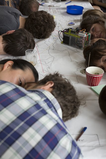 "Hausbesuch Europa": Die Theatergruppe Rimini Protokoll hat ein Theater-Spiel erfunden, bei dem erstmals Privatwohnungen zur Bühne werden.