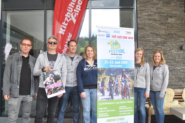 Max Salcher, Kurt Tropper, Stefan Bannach und Karin Petereder (v. li.) präsentierten Bike-Highlights.