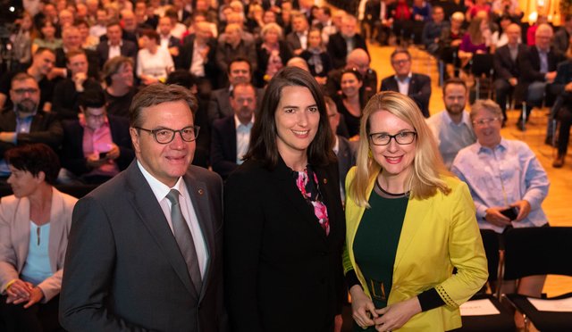 LH Platter, VP-Spitzenkandidtain Thaler und Tirols Wirtschaftsministerin Schramböck fiebern auf die EU-Wahlen am Sonntag hin.