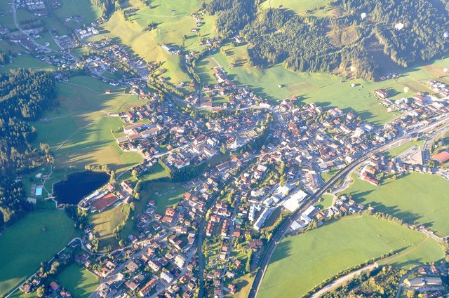 Aus dem Alpenhof (bisher 93 Betten) in Kirchberg soll ein 500-Betten-Hotel werden | Foto: Kogler