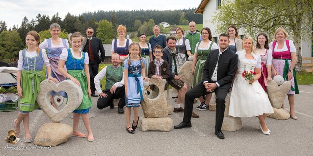 Sandler Models präsentierten Lederhose, Dirndl und Co am Kirtags-Catwalk. | Foto: Karl Wiesinger