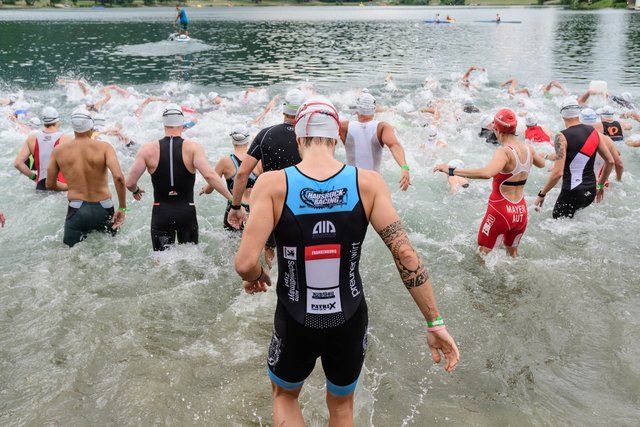 Mehr als 1.000 Athleten stehen beim Linztriathlon am Start.