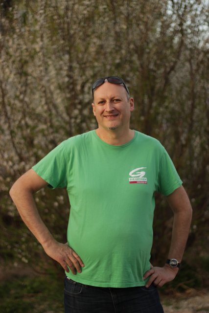 Umweltstadtrat Michael Sigmund tritt für eine Gesetzesänderung zum Schutz der Bäume ein.