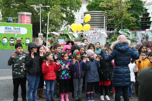 Die Kinder des Superar-Chors der Volksschule Laimäckergasse bei ihrem Mitmach-Lied.