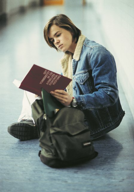 Der schulische Druck kann oft nur mit Nachhilfe bewältigt werden.