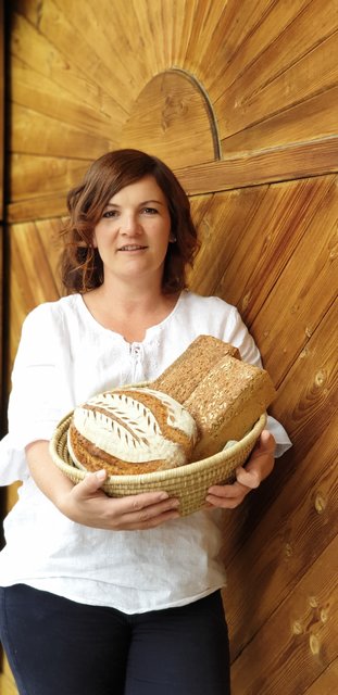 E. Holzinger macht Brotbacken einfach.