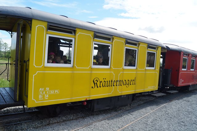Und los ging es mit dem Stainzer Flascherlzug.
