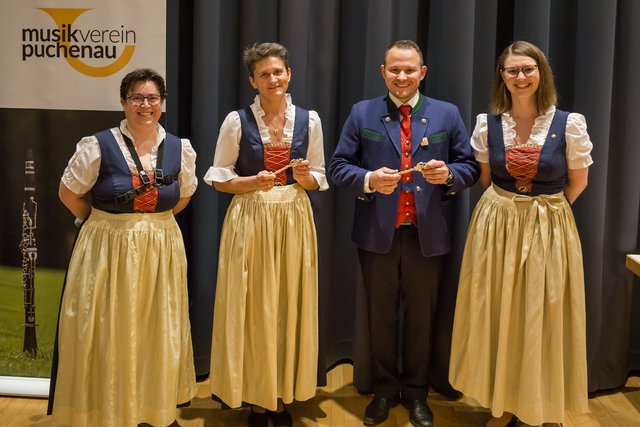 Von links: Silvia Haderer, die neue Führungsspitze Barbara Grubmüller und Manuel Grubmüller, Maria Hehenberger.