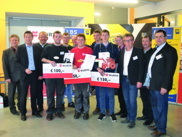 WKNÖ-Vizepräsident Kurt Hackl, Florian Fröschl (2. Platz), Lukas Gschwandegger (3. Platz), Stefan Renz (1. Platz), Juroren Erich Reiss und Gerhard Keusch
(2. Reihe): Norbert Oberreuther (Würth HandelsgmbH), Vizebürgermeister Christian Balon,, Roman Biber (4. Platz), Berufsschuldirektor Franz Pleil, Michael Gerstmayr (4. Platz), Bezirkshauptfrau Gerlinde Draxler, Juror Rudolf Mühlgrabner