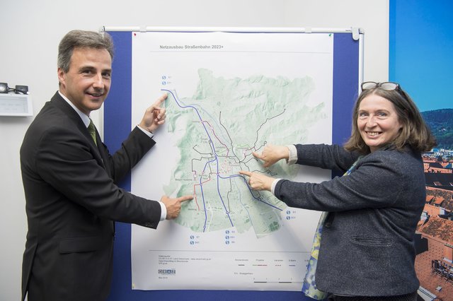 Einigkeit bei Bim-Ausbauplänen: Bürgermeister Siegfried Nagl (ÖVP) und Verkehrsstadträtin Elke Kahr (KPÖ)