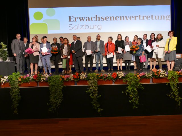 Ein Dank geht an die vielen Mitarbeiter der Erwachsenenvertretung Salzburg.