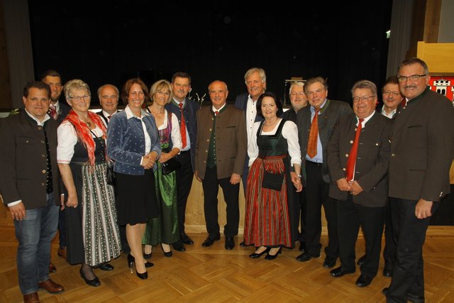 Viele Ehrengäste kamen zum Bezirksabend des Kärntner Bildungswerkes Völkermarkt