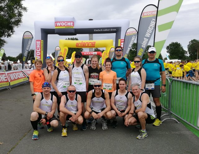 Zwölf Mitarbeiter der Stadtgemeinde Trofaiach stellten sich der sportlichen Herausforderung beim WOCHE E-Businessmarathon.