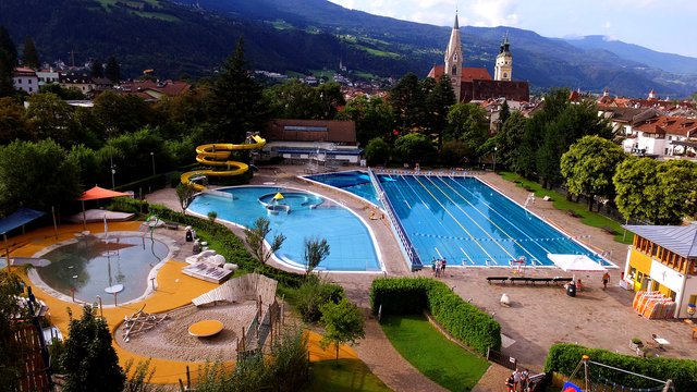 Südtirols größtes Familienbad: die Acquarena in Brixen