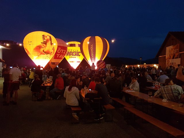 Immer wieder ein Erlebnis: Nacht der Ballone.