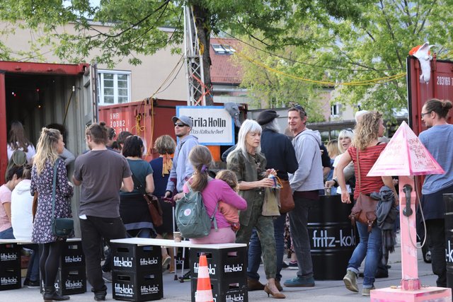 Das Hallische Dorf Tirila Holln zog zahlreiche BesucherInnen an.