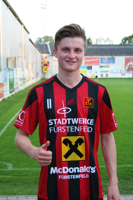 Daniel Siemmeister brachte in der 23. Minute den FSK II durch einen super Freistoß 1 : 0 in Führung und somit auf die Siegerstrasse.
 | Foto: KK