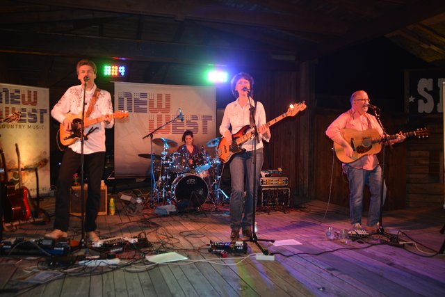 Die Countryband "New West" sorgte für Stimmung und viele Tänzer.