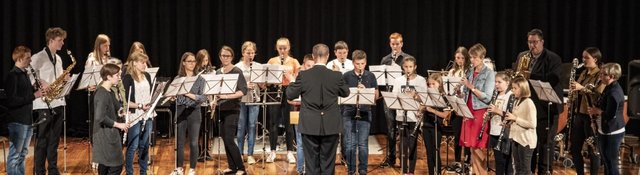 Mit dem Maxglaner Zigeunermarsch, präsentiert vom große Holzbläserensemble, endete ein wieder sehr abwechslungsreiches und niveauvolles Schlusskonzert der RMS Ternitz.