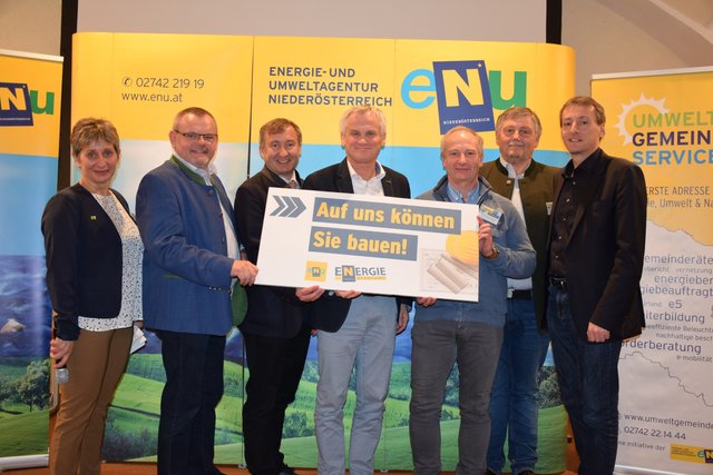 Gemeindebetreuerin Waldviertel Elisabeth Wagner (Energie- und Umweltagentur NÖ), Hermann Wistrcil (Ludweis-Aigen), Geschäftsführer Herbert Greisberger (Energie- und Umweltagentur NÖ), Robert Altschach (Waidhofen), Norbert Kollenz (Dobersberg), Franz Weinberger (Windigsteig), Jürgen Maier