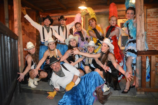 Eine tolle Show gab es bei der Saisoneröffnung mit der Formation Crock 14.