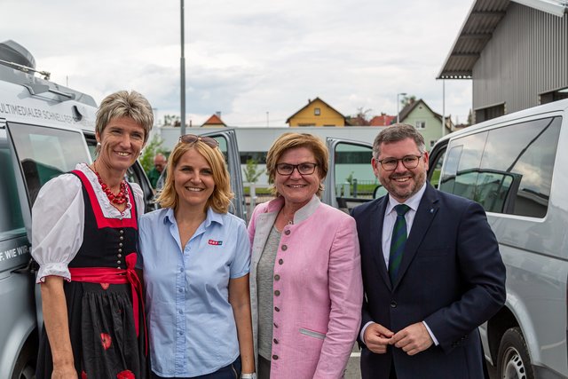 Martina Diesner-Wais, Birgit Perl, Helga Rosenmayer und Ludwig Schleritzko