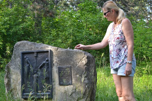 Der Marterlweg wird verziert von schönen Felsen - wenn man will, kann man einen Stein darauf platzieren.