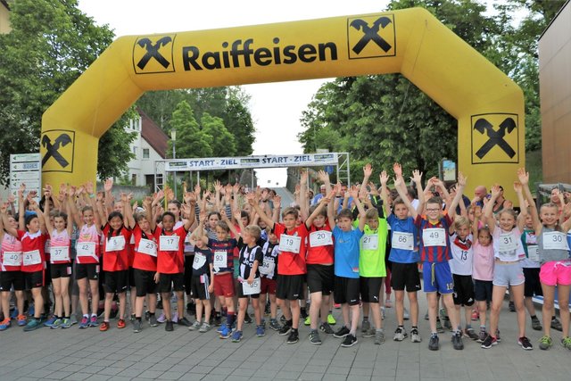 Beim "Kids Run" gab es mit 101 Teilnehmern einen neuen Rekord.