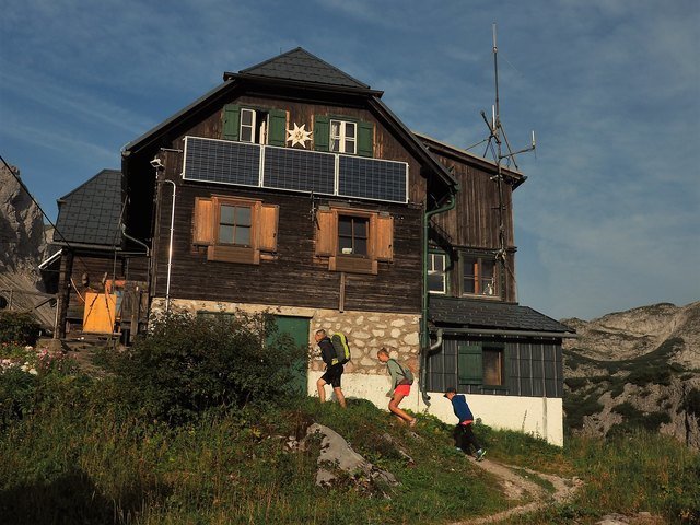 Die alte Voisthalerhütte bleibt vorerst in Betrieb.