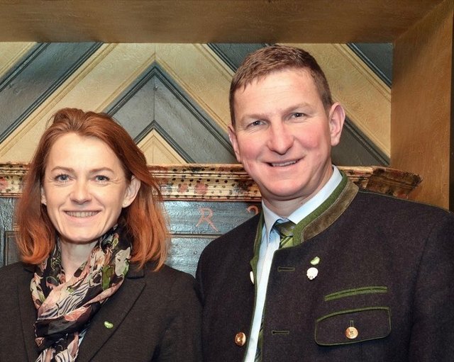 <f>Freude bei der ÖVP:</f> Die steirische Spitzenkandidatin Simone Schmiedtbauer mit NAbg. Andreas Kühberger.