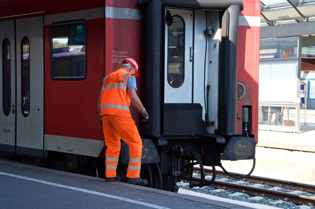 Die Salzburger Lokalbahn-Strecke zwischen Oberndorf und Ziegelhaiden wird saniert.