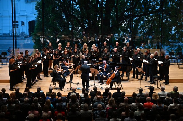Chorwerkstatt Telfs
Leitung: Viktor Schellhorn
Ensemble Inn
Fausto Quintaba am Klavier