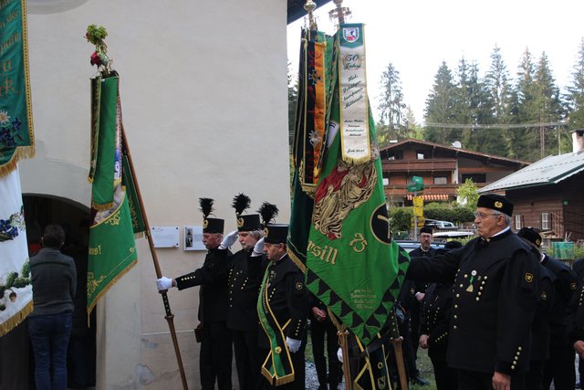 Zahlreiche Vereine kamen nach Oberndorf zur Wallfahrt.
