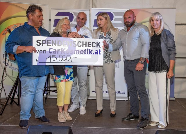 Am Ende des Tages war zur Freude aller Beteiligten eine Spendensumme von 15.000 Euro gesammelt.