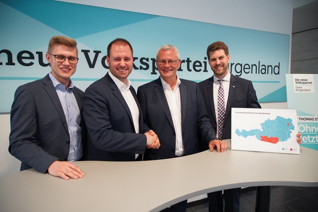 Große Freude bei der ÖVP Burgenland über die Ergebnisse bei der EU-Wahl: Patrik Fazekas, Christian Sagartz, Thomas Steiner und Christoph Wolf